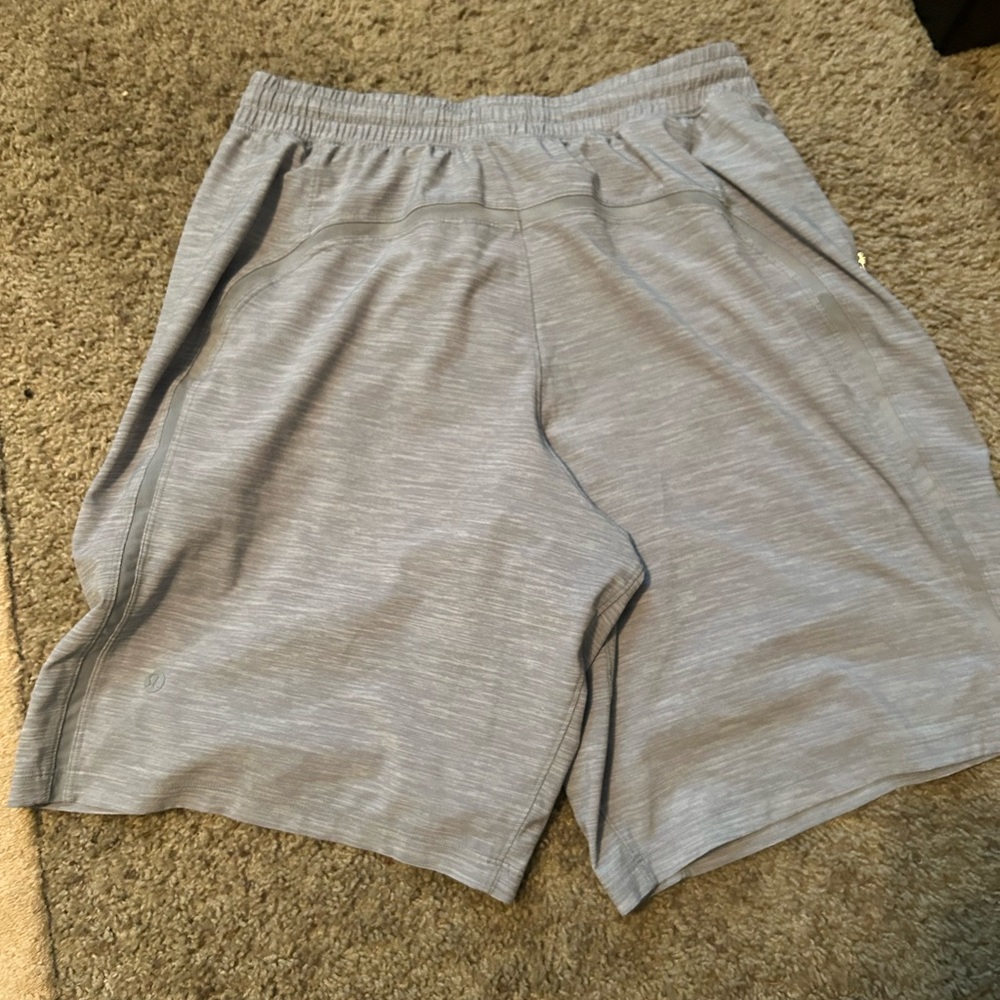 Lululemon Pace Breaker Lined Shorts Mens Size Medium 9" Inseam gray
